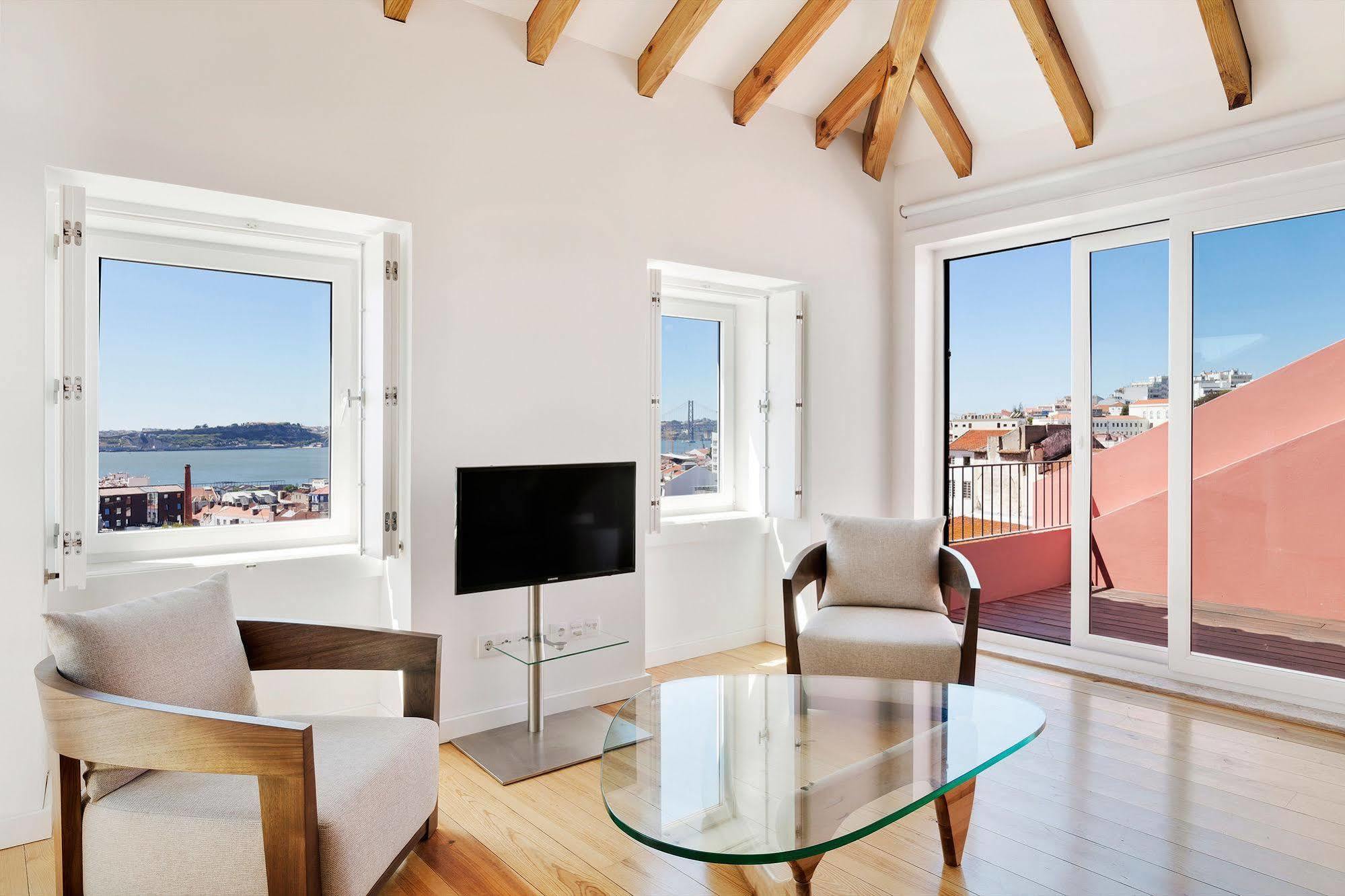 Hello Lisbon Sao Bento Boutique Apartments Ngoại thất bức ảnh