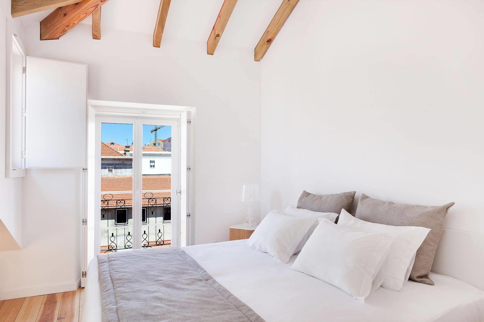 Hello Lisbon Sao Bento Boutique Apartments Ngoại thất bức ảnh