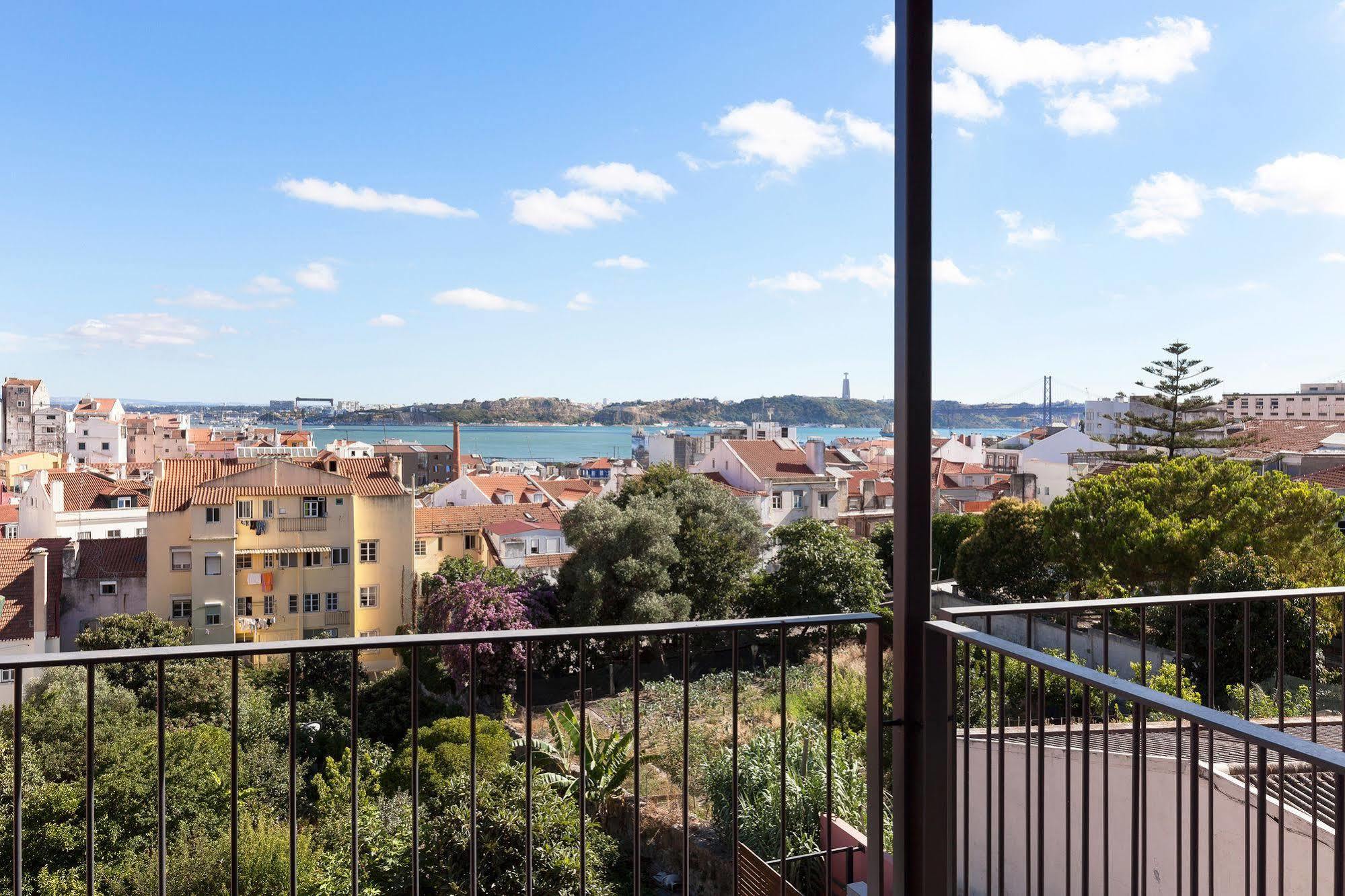 Hello Lisbon Sao Bento Boutique Apartments Ngoại thất bức ảnh