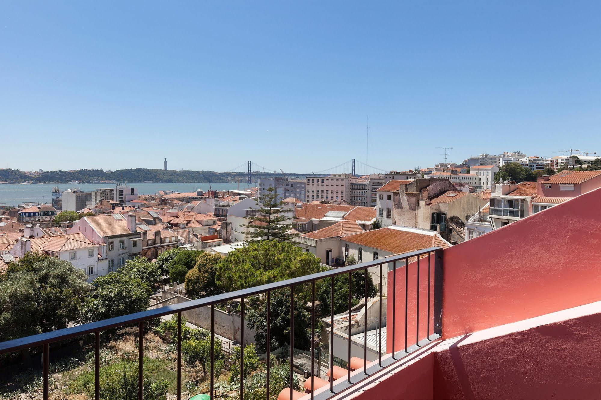 Hello Lisbon Sao Bento Boutique Apartments Ngoại thất bức ảnh
